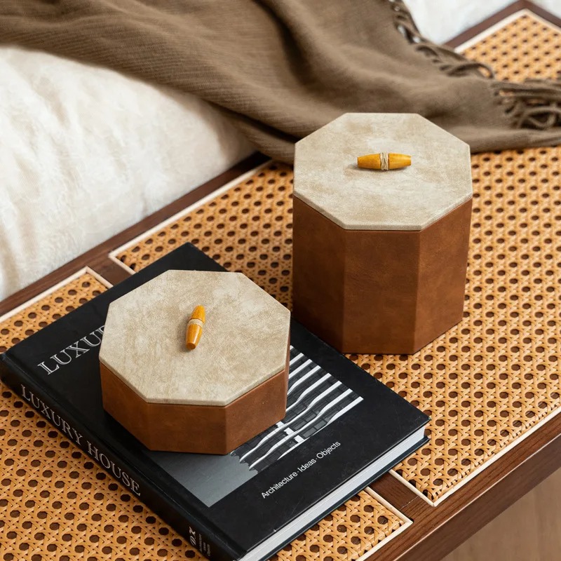 Jewelry Box With Watches - กล่องเก็บนาฬิกาหนังฟล็อกเรียบหรูทรงแปดเหลี่ยมจากอิตาลี สำหรับเก็บนาฬิกาและของตกแต่งในห้องนอน ห้องเก็บของ และการจัดเก็บภายในบ้าน