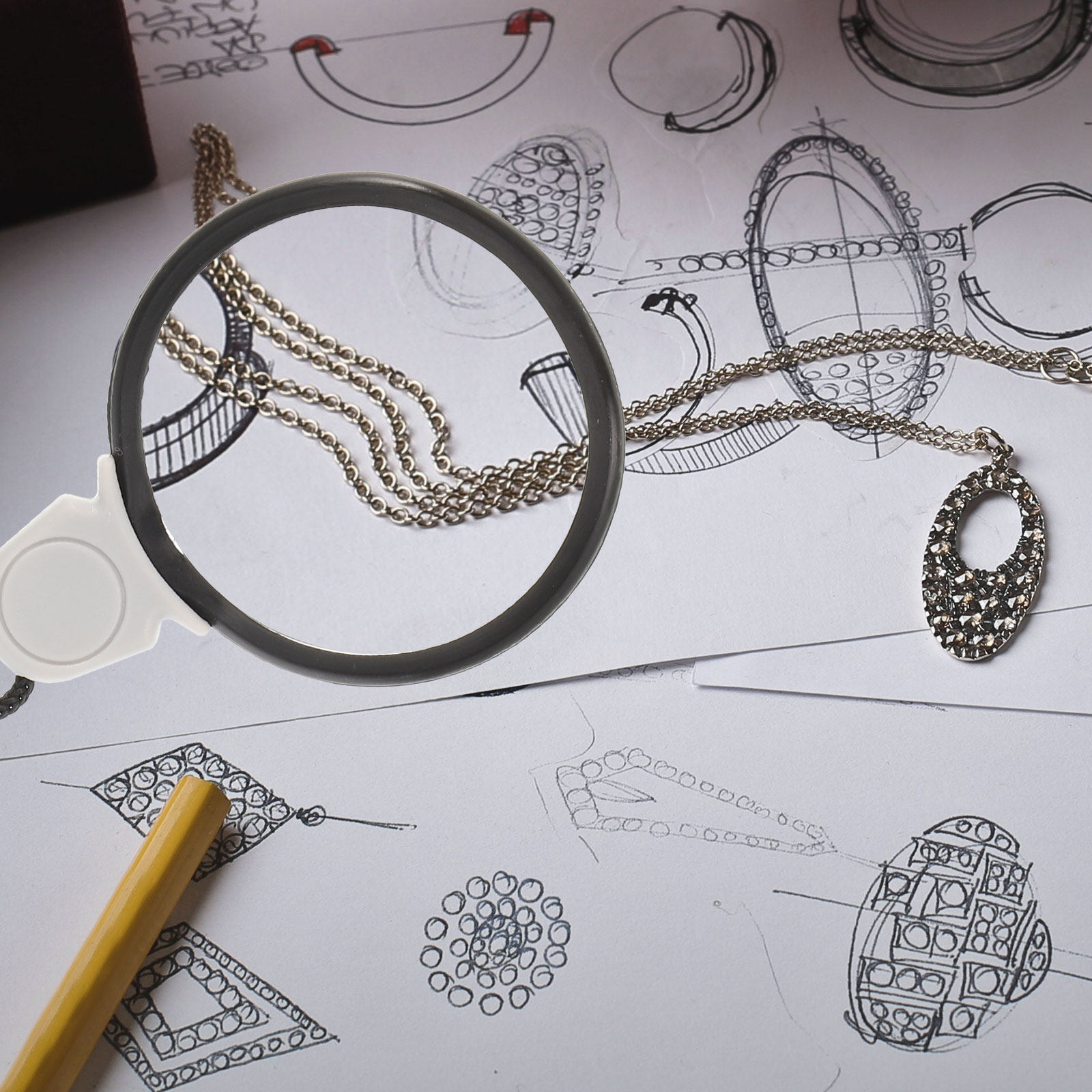 Jewelry Essentials Watches - แว่นขยายแบบคล้องคอ พร้อมสายพลาสติก เลนส์ใส อุปกรณ์ช่วยอ่านหนังสือ ซ่อมนาฬิกา เครื่องประดับ
