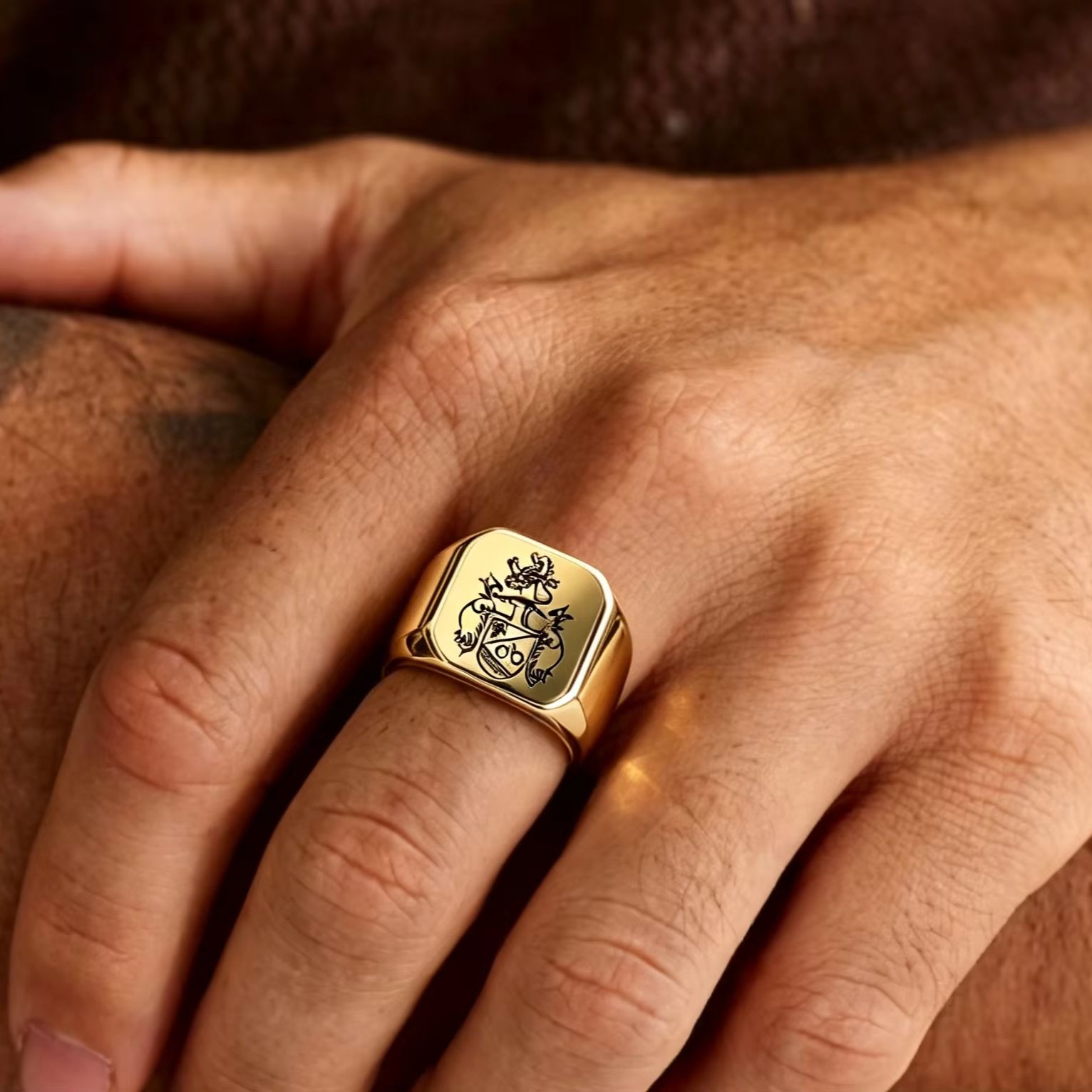 แหวนตราประจำตระกูลแบบสั่งทำพิเ - Mens Signet Ring บทวิจารณ์และราคา
