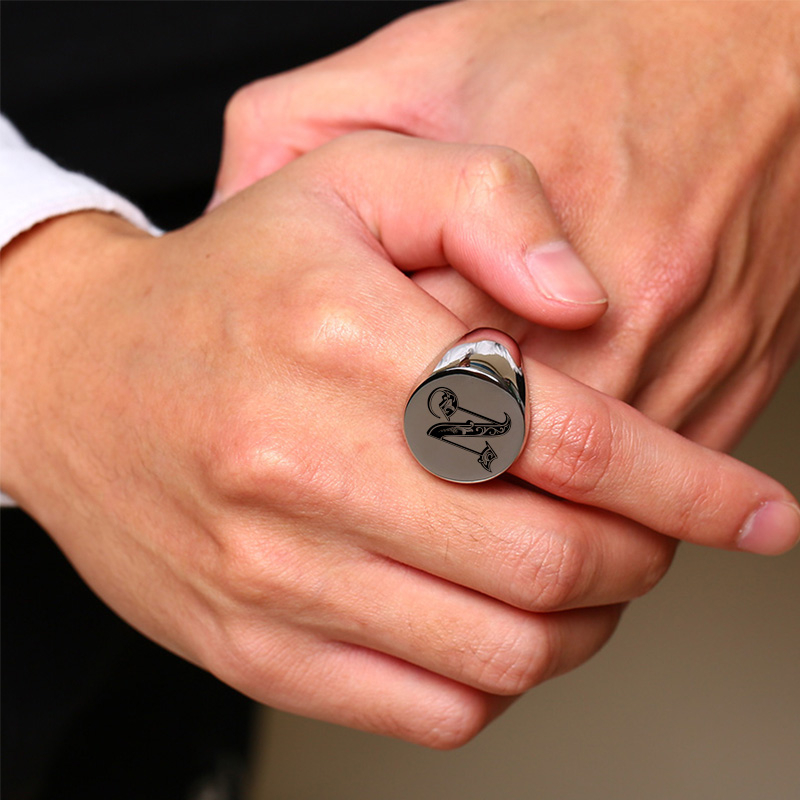 Vnox รูปแบบตัวอักษรเริ่มต้นแสต - Mens Signet Ring บทวิจารณ์และราคา
